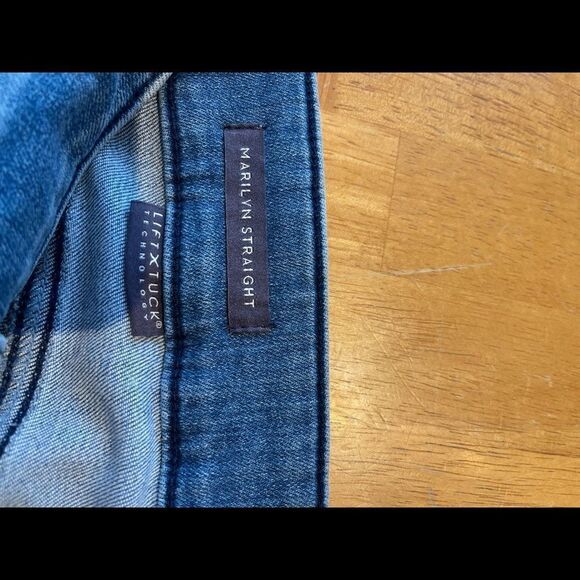 NYDJ Marilyn Straight Ankle Jeans - Picture 5 of 9